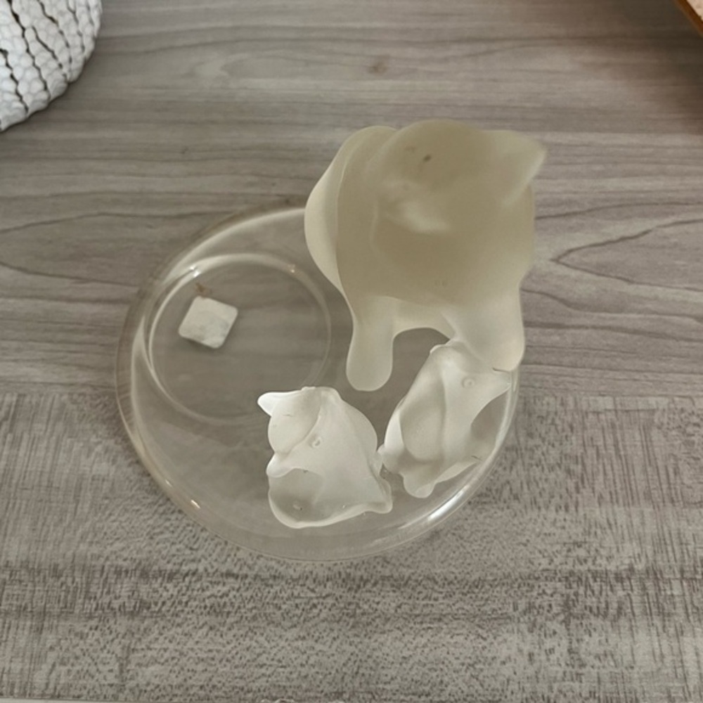Partylite Wolf Family Frosted Tea Light Votive Holder - Picture 11 of 16